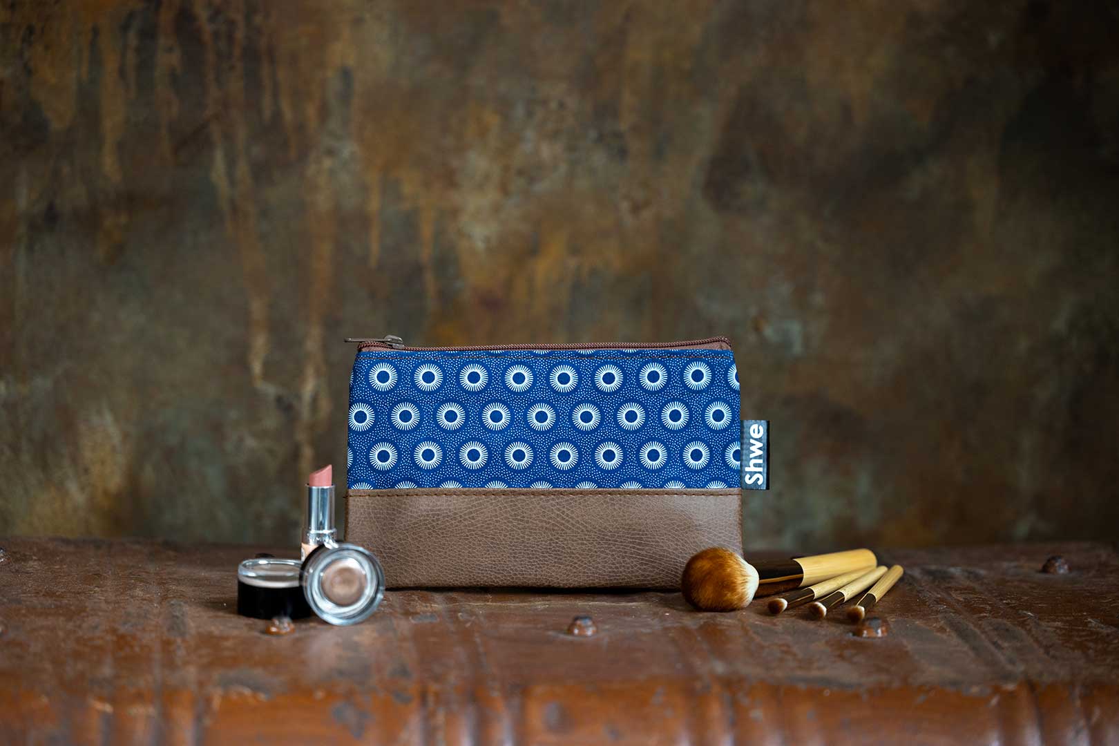 Shwe Shwe Navy Clutch / Makeup Bag Lifestyle