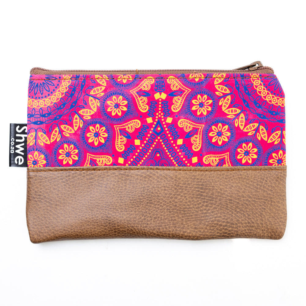 Shwe Shwe Fiesta Clutch