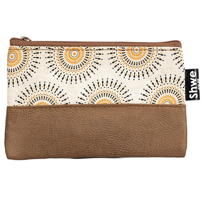 Shwe Cream Leather Look Clutch bag