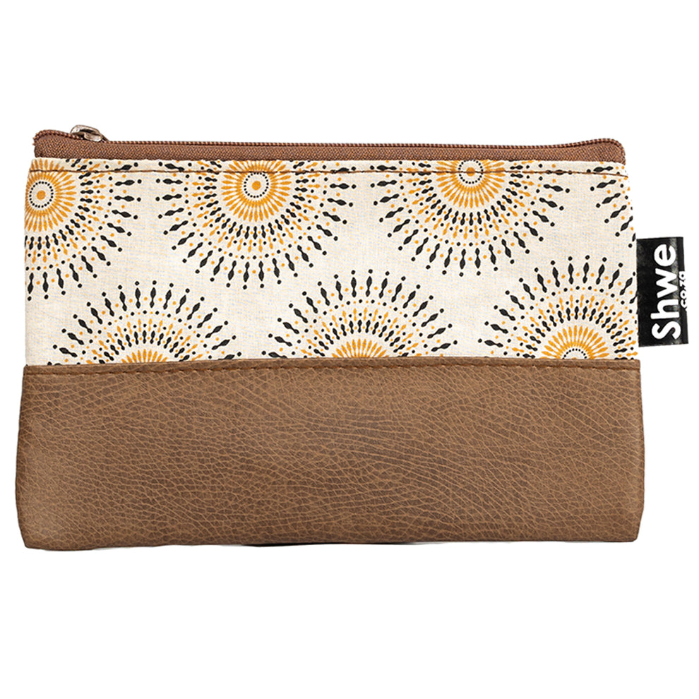 Shwe Shwe Cream Leather Look Clutch